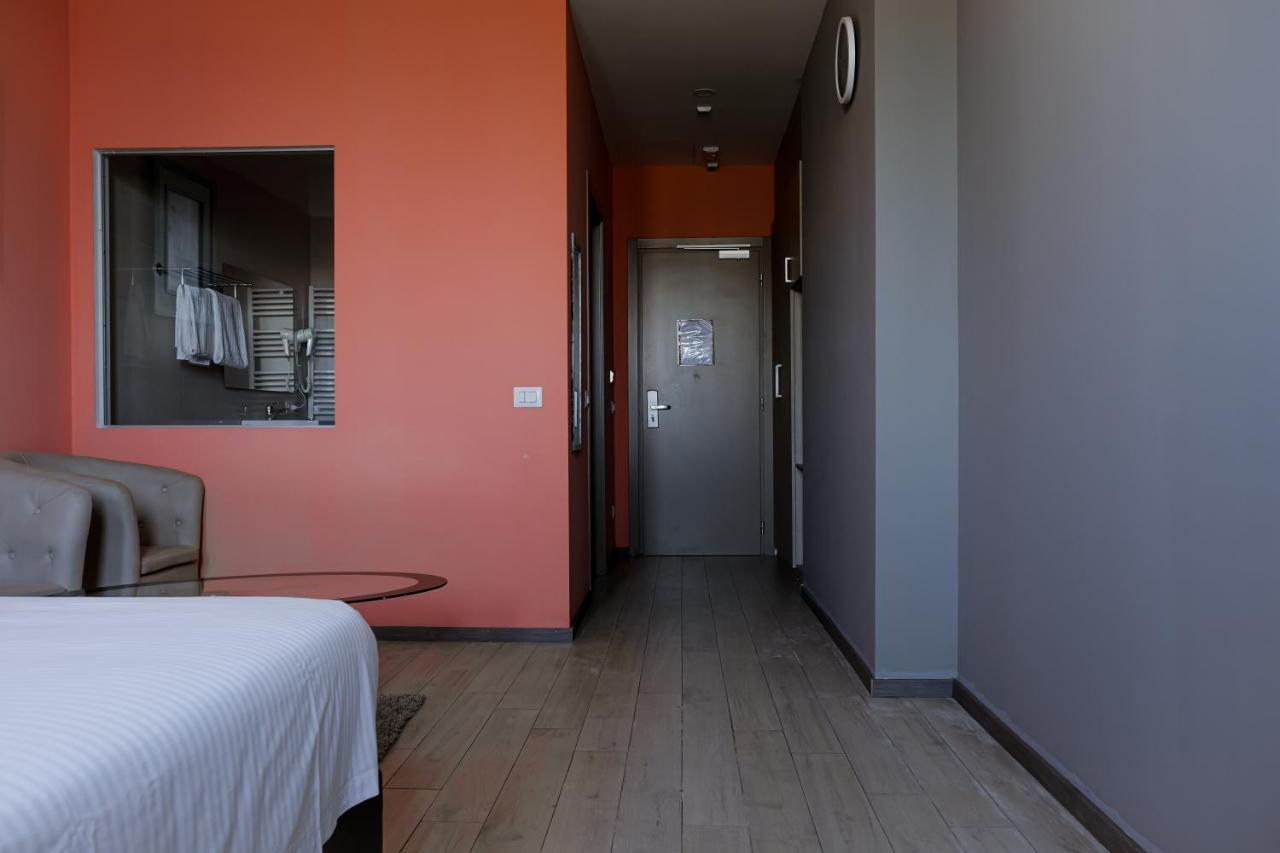 Queen Hotel Сесто-Сан-Джованни Экстерьер фото
